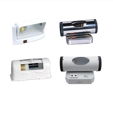 چراغ فلورسنت کنار تخت دریایی